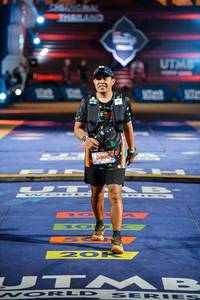 BIB: 6300
                            <button type="button" onclick="openModal(22750262)" class="btn btn-primary btn-sm float-right btn-popup" data-toggle="modal" data-target=".modal-high-quality">
                        <i class="fas fa-shopping-cart"></i> Add to Cart
                    </button>
                                            <button type="button" onclick="isThisMe(22750262, true)" class="btn btn-success btn-sm float-right btn-popup btn-isme hidden" data-toggle="tooltip" data-placement="bottom" title="นี่คือรูปของคุณใช่ไหม คลิกที่นี่เพื่อเอาเข้าอัลบั้ม">
                        <i class="fas fa-plus"></i> Add to album
                    </button>
                    <button type="button" onclick="isThisMe(22750262, false)" class="btn btn-warning btn-sm float-right btn-popup btn-isnotme hidden">
                        <i class="fas fa-ban"></i> Remove from album
                    </button>